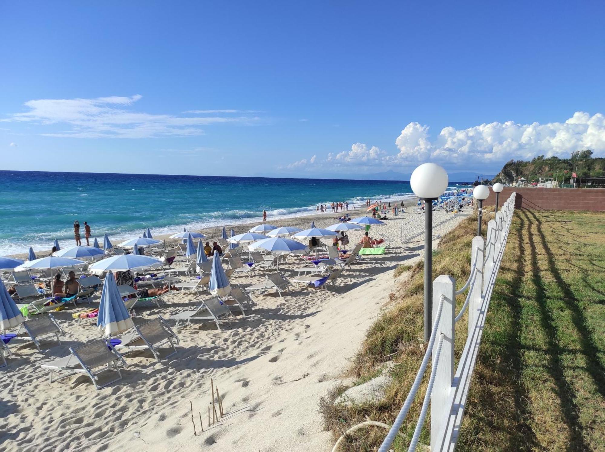 Hotel Borgo Marino Albatros Zambrone Esterno foto