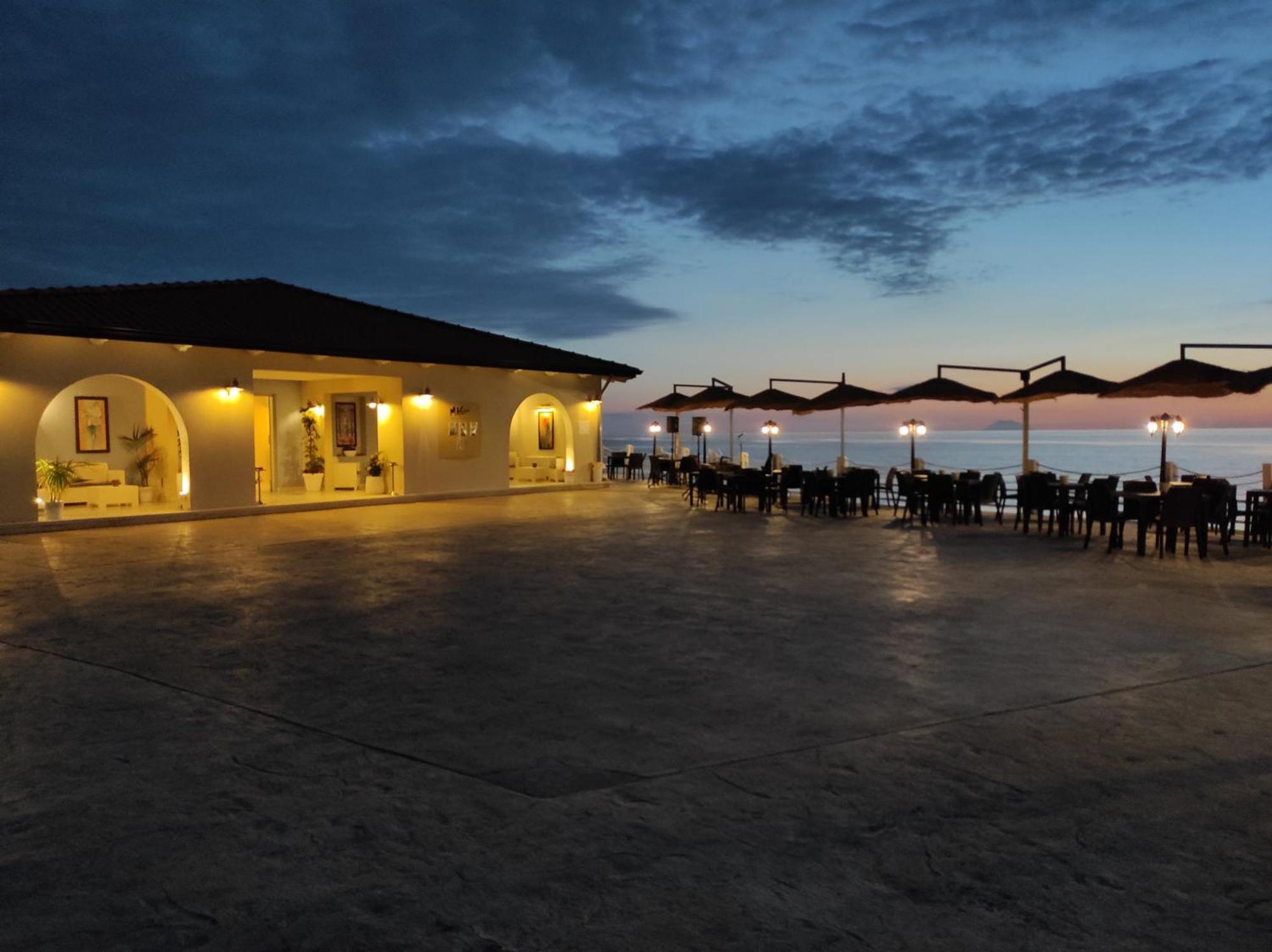 Hotel Borgo Marino Albatros Zambrone Esterno foto