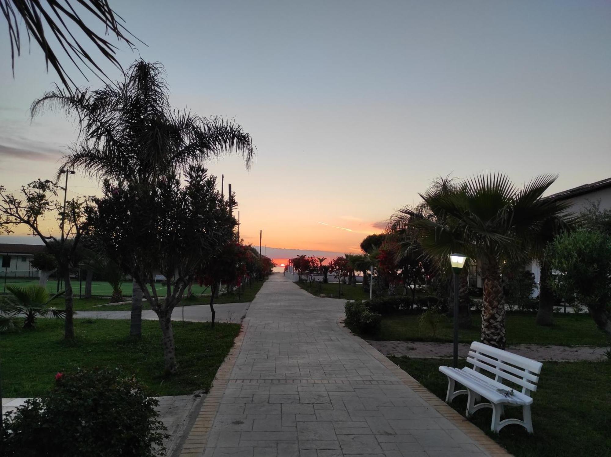 Hotel Borgo Marino Albatros Zambrone Esterno foto