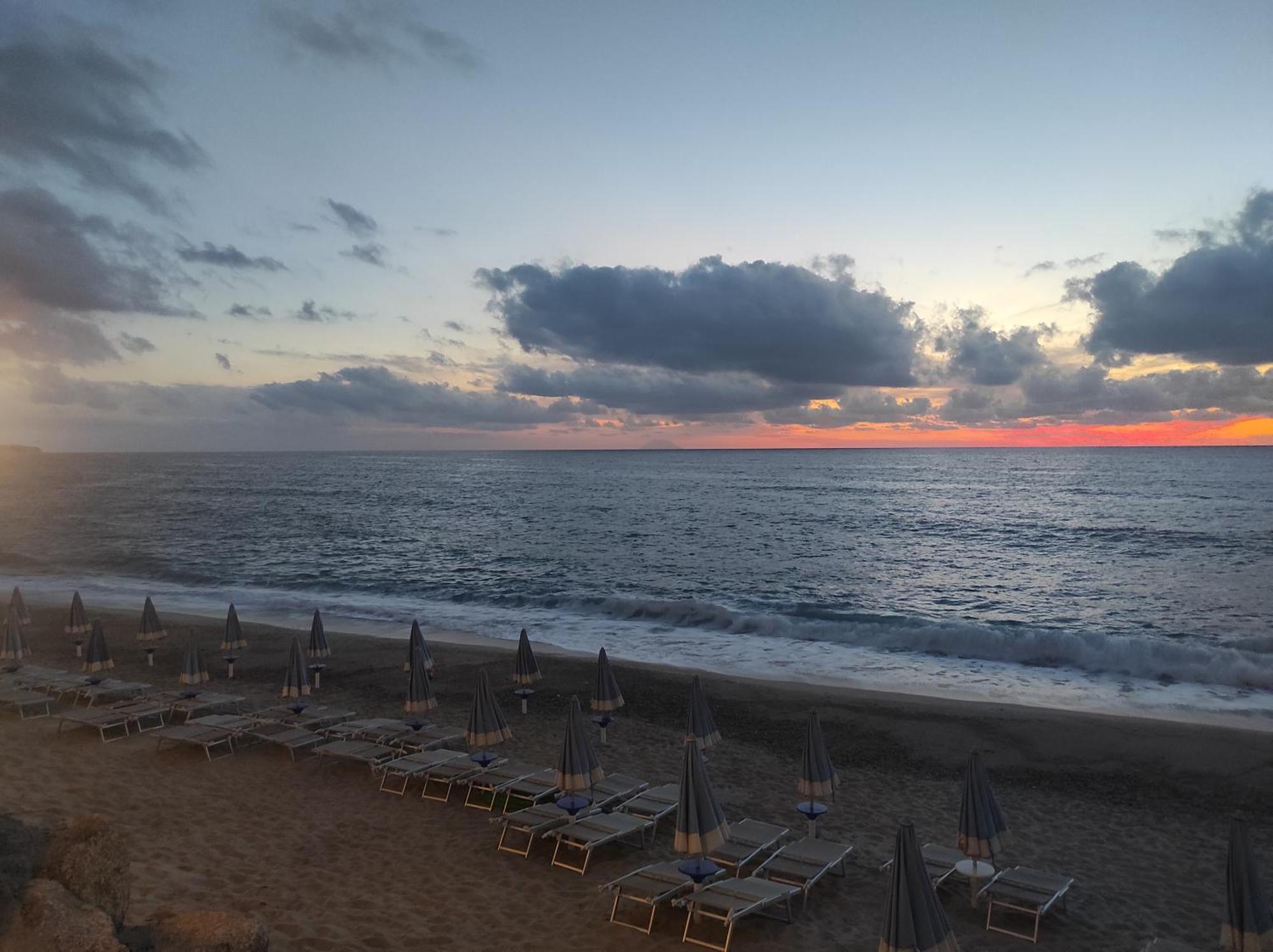 Hotel Borgo Marino Albatros Zambrone Esterno foto