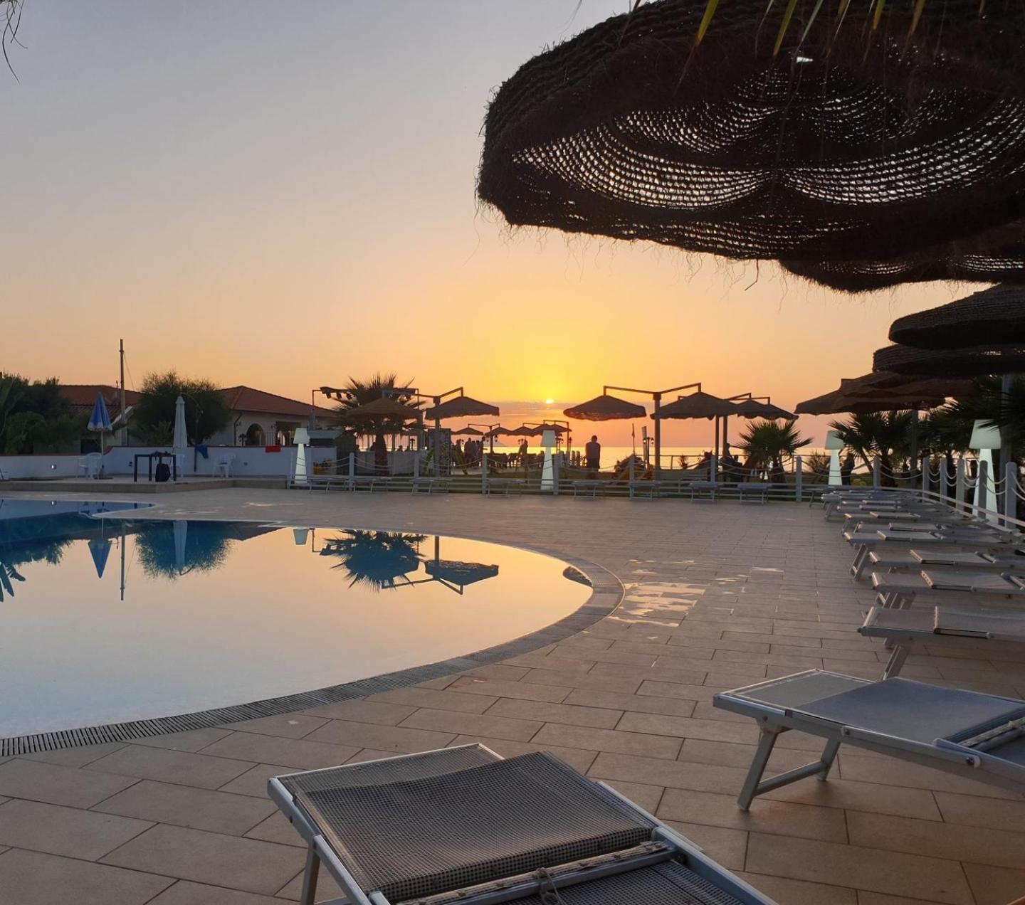Hotel Borgo Marino Albatros Zambrone Esterno foto