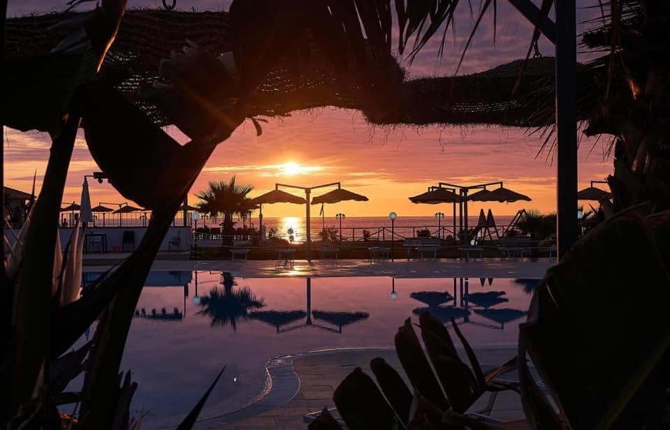 Hotel Borgo Marino Albatros Zambrone Esterno foto